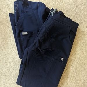 FIGS Scrubs Set - Navy
